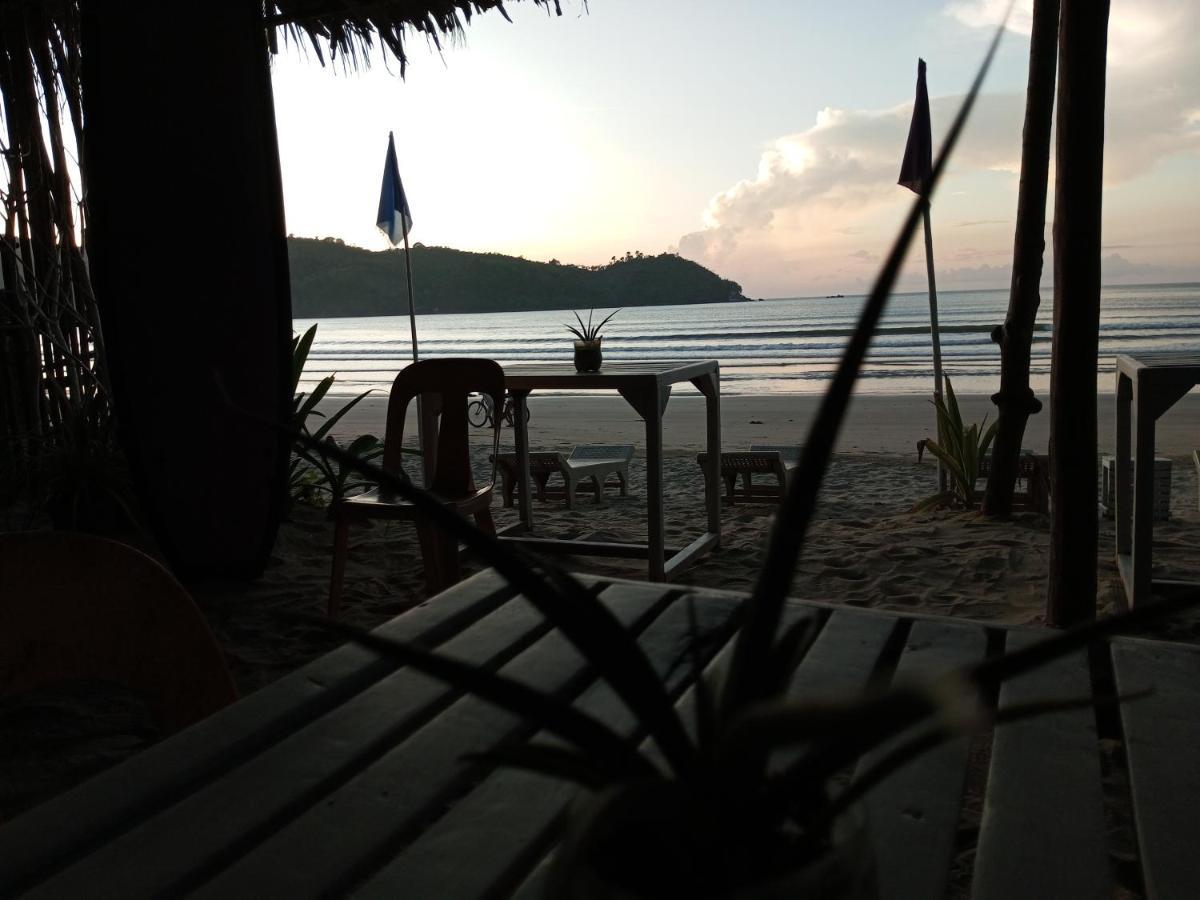 Zhaya'S Beach & Cottages Ел Нидо Екстериор снимка